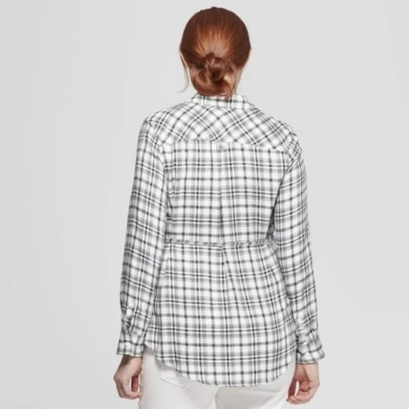 Ingrid & Isabel Black White Plaid Long Sleeve Maternity Tunic, Small - Picture 2 of 4